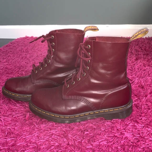dr martens pascal burgundy